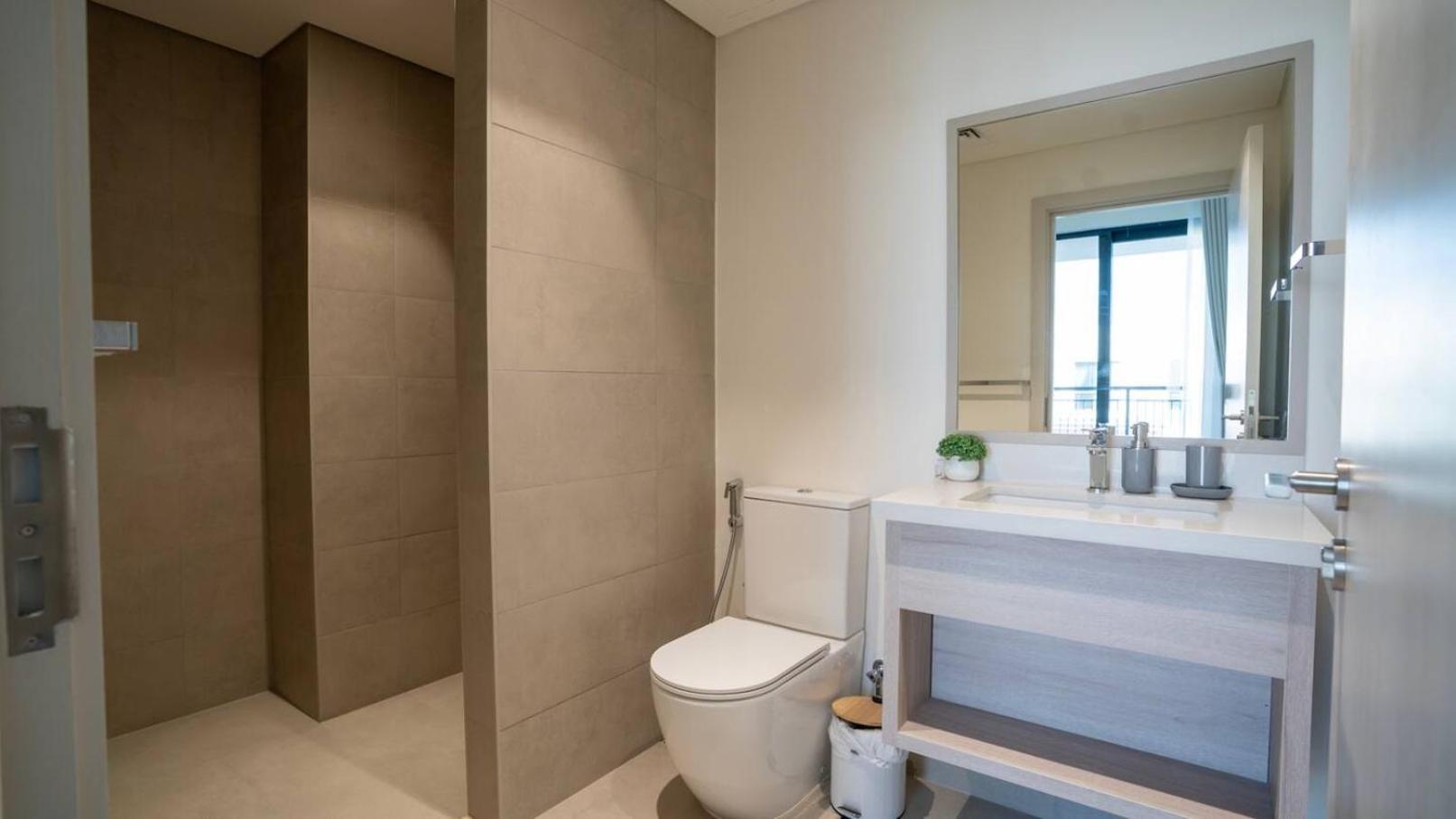 6br Signature Playground